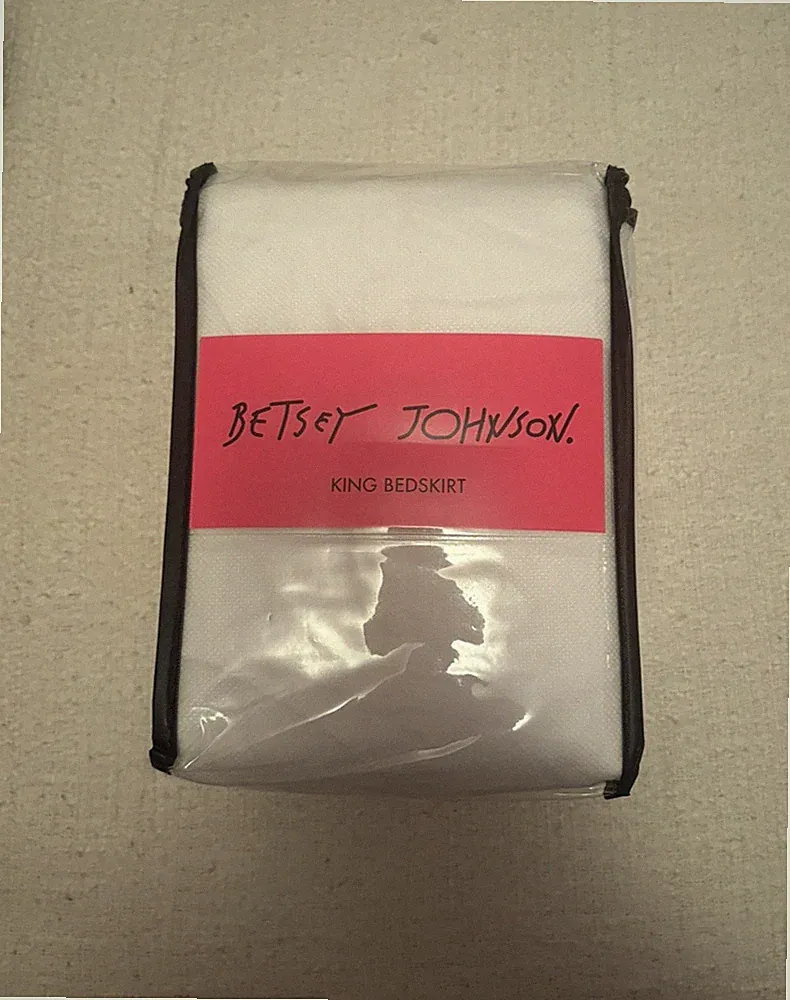 Betsey Johnson King Bed skirt - White with Tiered Ruffles