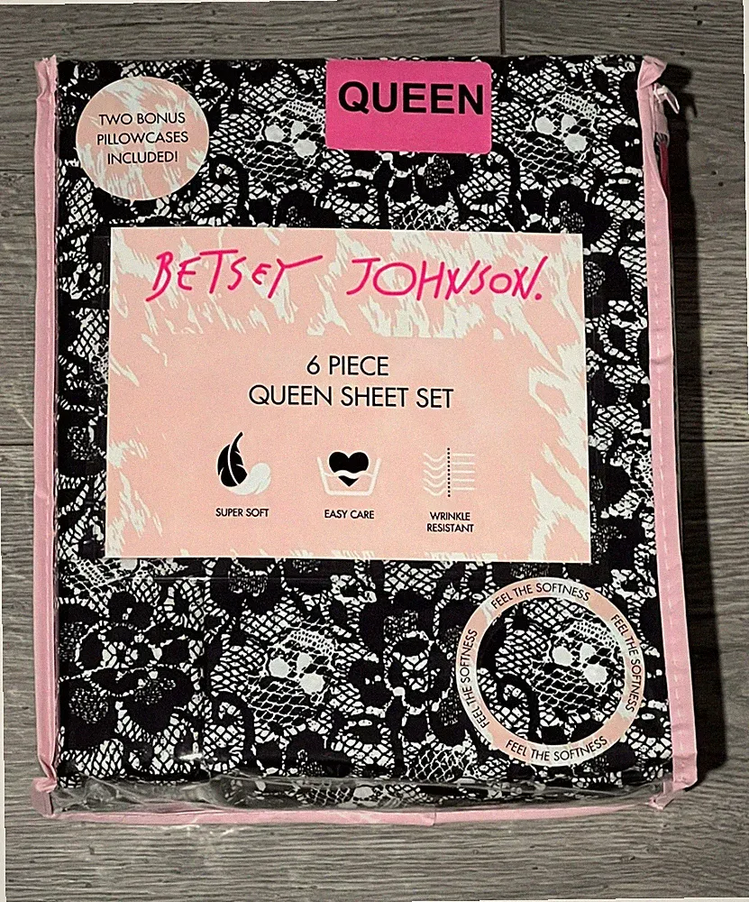 BETSEY JOHNSON Queen White Black Lovely Lace Skulls Skull Sheet Set 6pc New NWT