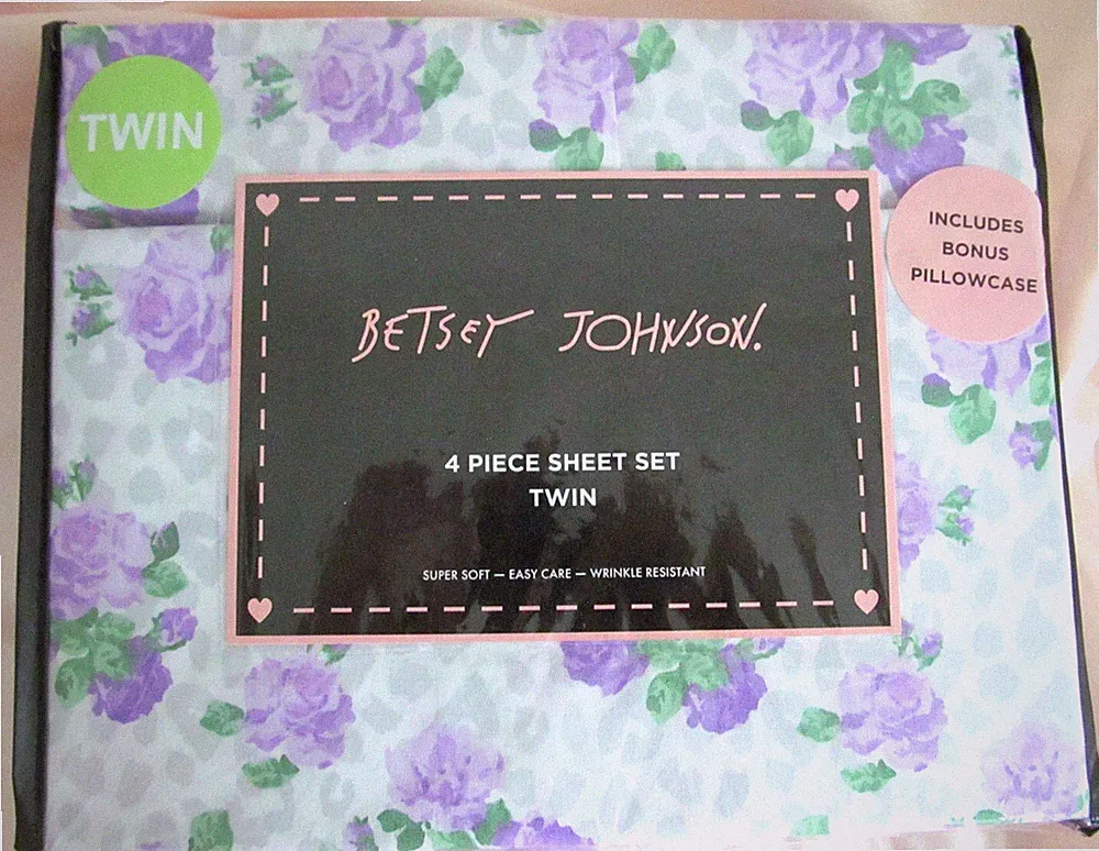Betsey Johnson Twin Sheet Set 4 Piece Roses Floral Print Soft Easy Care Washable