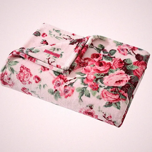 Betsey Johnson Twin Ultra-Soft Plush Fleece Blanket Oversized Dorm Bedding