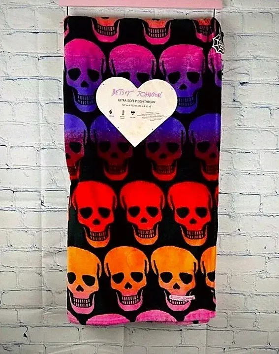Betsey Johnson Vibrant Rainbow Ombre Halloween Skull Throw Blanket Gift Decor