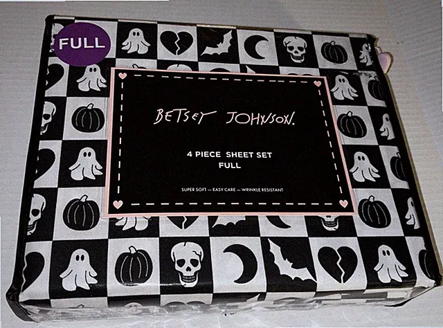 NEW Betsey Johnson 4 Pc. Full Sheet Set Black/White Checkered, Ghost Moon Skull