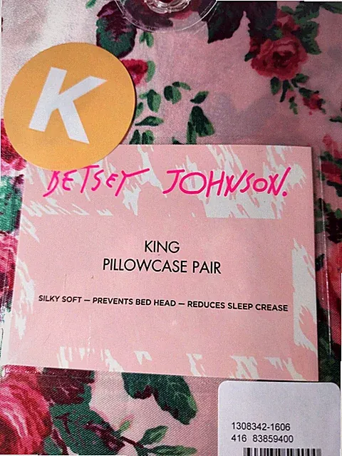NIP Betsey Johnson Vintage King Floral Pillowcase Pair Silky Soft Anti Bed Head